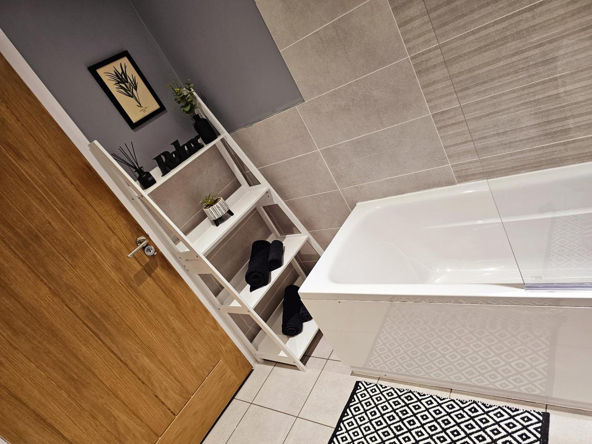 Homebird Property - Epsom Apartment Harrogate Extérieur photo